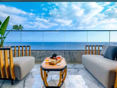 TheIcon_OneBed_Veranda.jpeg