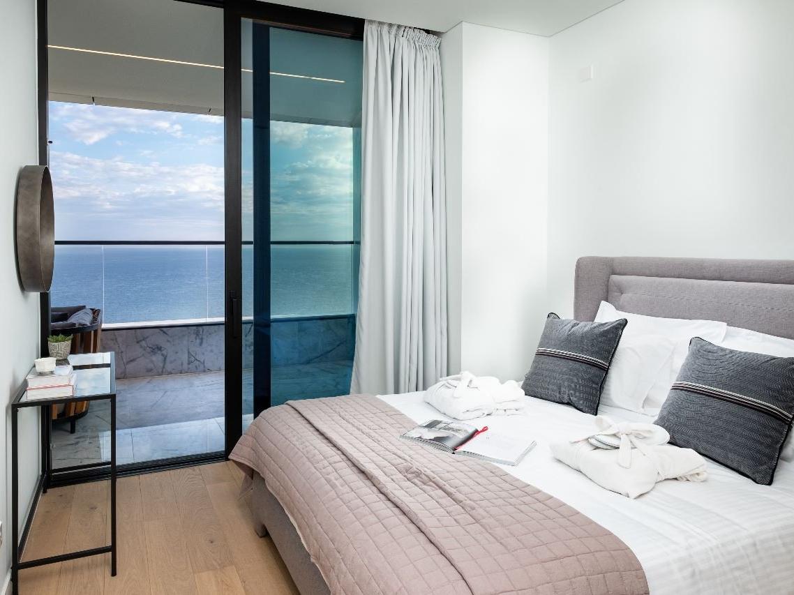 TheIcon_OneBed_AltBedroom.jpeg